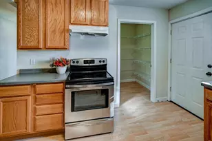 204 S Musket Ridge Dr, Sun Prairie, WI 53590 - Photo 17