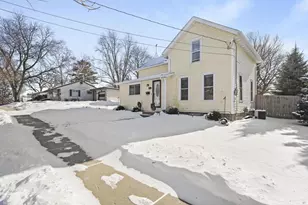 366 W Prospect St, Lake Mills, WI 53551 - Photo 1