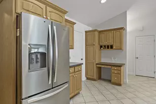 9106 Waterside St, Middleton, WI 53562 - Photo 11