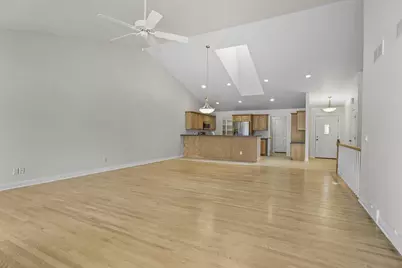 9106 Waterside Street, Middleton, WI 53562 - Photo 5