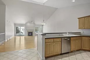 9106 Waterside St, Middleton, WI 53562 - Photo 11