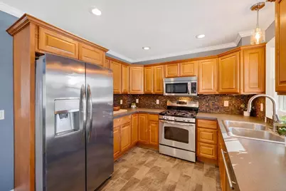 1606 Ellen Avenue, Madison, WI 53716 - Photo 11