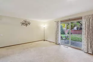 1006 S Division St, Waunakee, WI 53597 - Photo 29