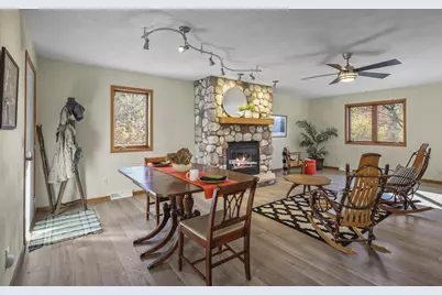 W2673 Zurfluh Road, Albany, WI 53502 - Photo 5