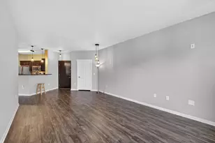 5192 Sassafras Dr, Fitchburg, WI 53711 - Photo 9