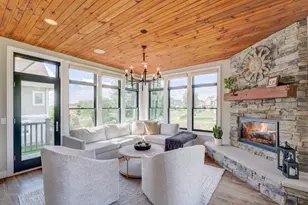 1105 Guinness St, Waunakee, WI 53597 - Photo 5