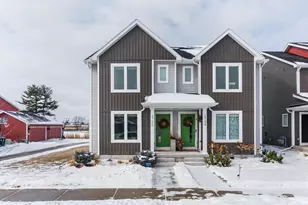 2700 Spark St, Fitchburg, WI 53711 - Photo 3