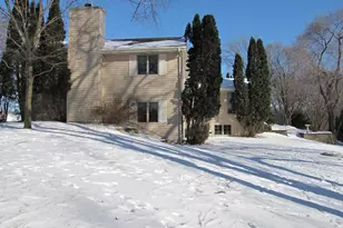 2338 E Pine Tree Ct, Milton, WI 53563 - Photo 11