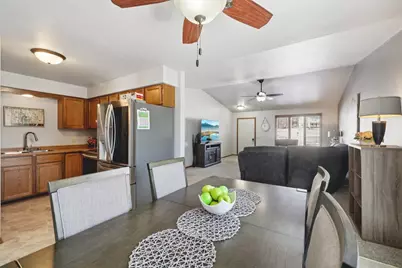 839 Kimseth Circle, Deerfield, WI 53531 - Photo 7