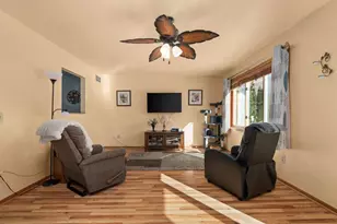 185 N Lexington Pkwy, DeForest, WI 53532 - Photo 9