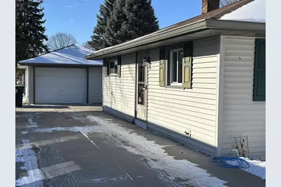 718 Grove Street, Beaver Dam, WI 53916 - Photo 3