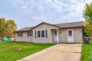 90 E Countryside Dr, Janesville, WI 53536 - Photo 47