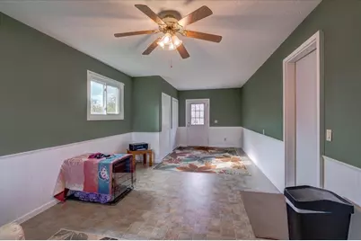 90 E Countryside Drive, Janesville, WI 53536 - Photo 37