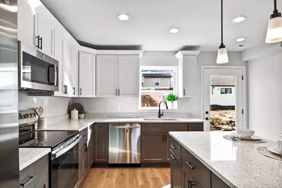 365 Lilac Lane #68, Stoughton, WI 53589 - Photo 11