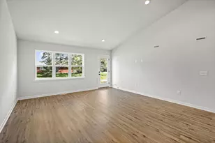 400 Orchid Ave, Stoughton, WI 53589 - Photo 13