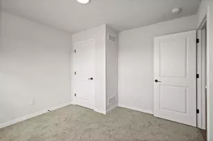 400 Orchid Ave, Stoughton, WI 53589 - Photo 17