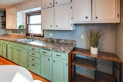 213 Highland Street, Mount Horeb, WI 53572 - Photo 13