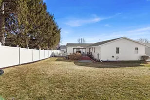 1127 Arthur Dr, Milton, WI 53563 - Photo 29