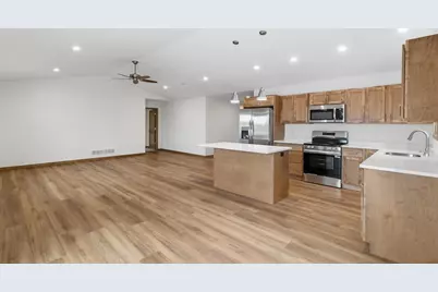 624 Roosevelt Street, Baraboo, WI 53913 - Photo 7