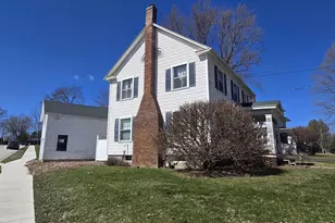 605 W Madison St, Lake Mills, WI 53551 - Photo 3