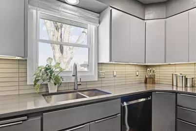 132 W Macarthur Street, Sun Prairie, WI 53590 - Photo 11