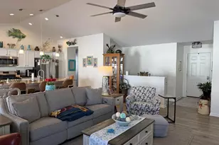 863 E Bridget Dr, Beloit, WI 53511 - Photo 9