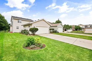 2846 Big Bluestem Pkwy, Fitchburg, WI 53711 - Photo 39