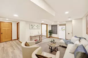 2846 Big Bluestem Pkwy, Fitchburg, WI 53711 - Photo 29