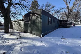 122 Falling Creek Cir, Janesville, WI 53548 - Photo 5