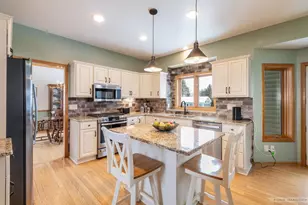 2742 Jasmine Dr, Fitchburg, WI 53711 - Photo 15