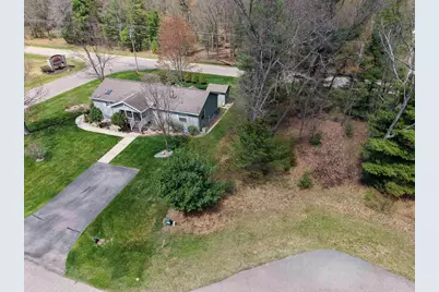 399 Oakbrook Drive, Wisconsin Dells, WI 53965 - Photo 33