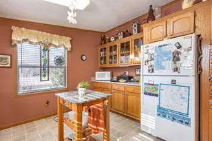 399 Oakbrook Dr, Wisconsin Dells, WI 53965 - Photo 11