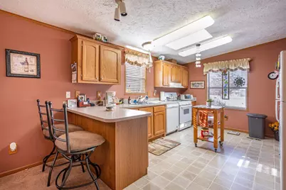 399 Oakbrook Drive, Wisconsin Dells, WI 53965 - Photo 7