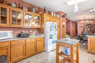 399 Oakbrook Dr, Wisconsin Dells, WI 53965 - Photo 9