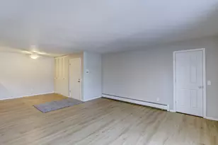 2416 Independence Ln, Madison, WI 53704 - Photo 7