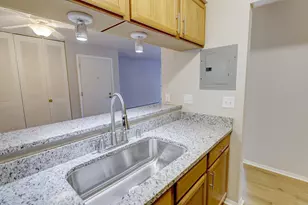 2416 Independence Ln, Madison, WI 53704 - Photo 17