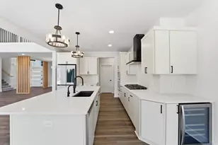 819 Schewe Rd, Middleton, WI 53562 - Photo 17