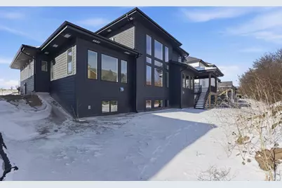 819 Schewe Road, Middleton, WI 53562 - Photo 5