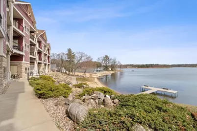 680 E Hiawatha Drive #405, Lake Delton, WI 53965 - Photo 5