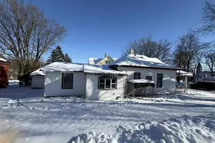 225 Washington St, Mineral Point, WI 53565 - Photo 27