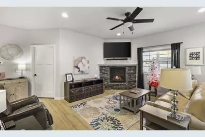 204 Bonnie Lane, Belleville, WI 53508 - Photo 3