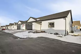 204 Bonnie Ln, Belleville, WI 53508 - Photo 33