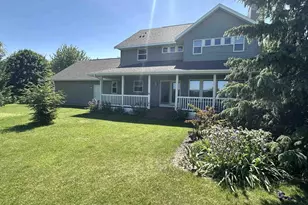 N9026 Hickory Point Rd, Beaver Dam, WI 53916 - Photo 5