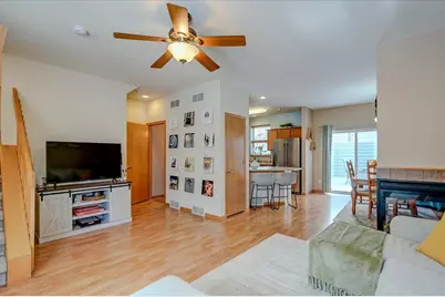 41 S Gardens Way #41, Fitchburg, WI 53711 - Photo 5