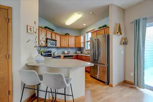 41 S Gardens Way, Fitchburg, WI 53711 - Photo 11