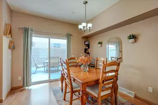 41 S Gardens Way, Fitchburg, WI 53711 - Photo 9