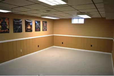 1002 Ellen Avenue, Madison, WI 53716 - Photo 15