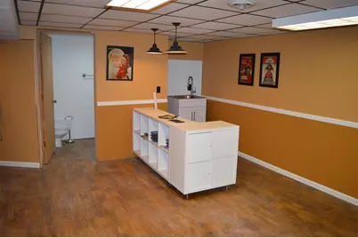 1002 Ellen Avenue, Madison, WI 53716 - Photo 17