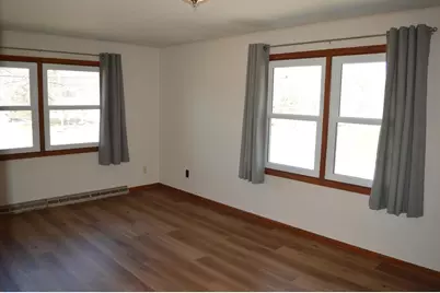 1002 Ellen Avenue, Madison, WI 53716 - Photo 7