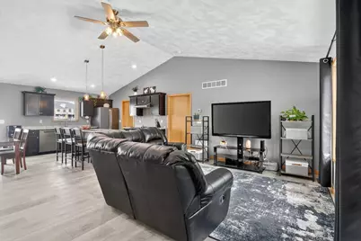 4252 Fox Hills Court, Janesville, WI 53546 - Photo 21